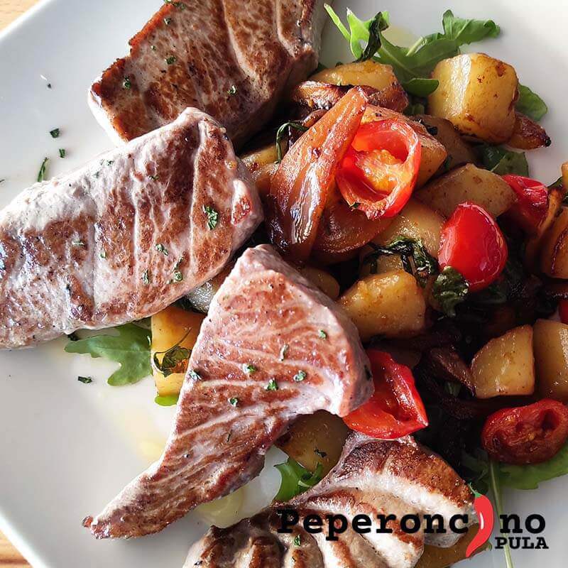 Najbolji Tuna steak na žaru s prilogom u Puli