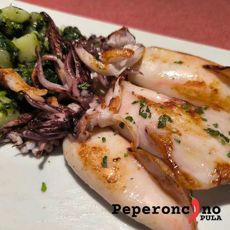 Najbolje Lignje na žaru sa prilogom u Puli